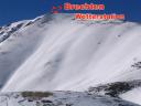 01 Der Brechten! - Eines Vorweg - der Brechten ist ausnahmslos nur zu Fuß zu erreichen. Im Sommer kann man je nach belieben entweder von der Inzinger Alm (derzeit nur bedingt möglich) oder von der Flaurlinger Alm aus starten. Man benötigt jeweils gut 2 Std. für die 800 Höhenmeter zur Wetterstation. Im Winter startet man am besten von Inzing aus (Weiler Hof 820m) mit den Schiern. Dabei ist auf alle Fälle die nötige Kondition (1600 Hm!!!)sowie die richtige Einschätzung von alpinen Gefahren notwendig. Lage: Der Inzinger Brechten ist ein Teil des Schlosskopfkammes der sich von der Peiderspitze (2808m) im Süden bis zum Heimkehrerkreuz (Rauher Kopf 2308m) im Norden über 5km erstreckt. Er trennt die Gemeinden Inzing und Flaurling. Der eigentliche Brechten bildet in der Mitte ein Plateau von ca. 3ha. Am höchsten zugleich östlichsten Punkt wurde die Wetterstation in 2419m Höhe errichtet.